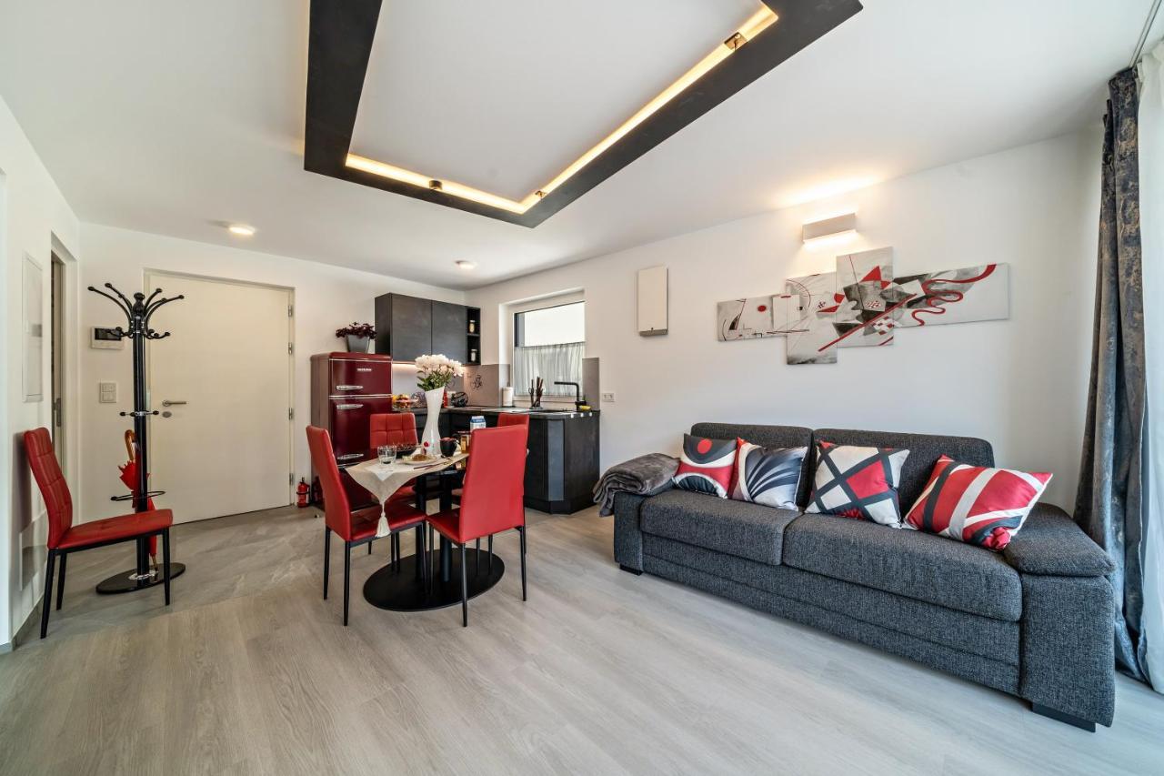 Apartment Il Cuore Rosso นาตูร์โน ภายนอก รูปภาพ